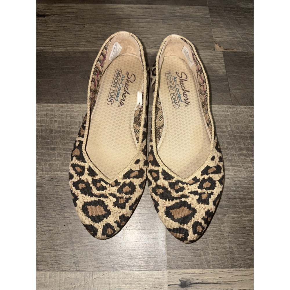 Skechers Women's US 7 Cleo Claw Leopard Ballet Flats Slip-On Comfort Shoes